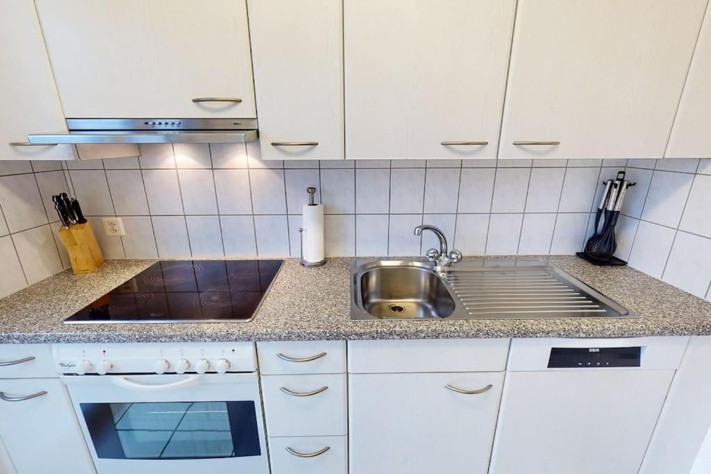 Bright 1 Bedroom Flat In The City Centre Zürich Buitenkant foto